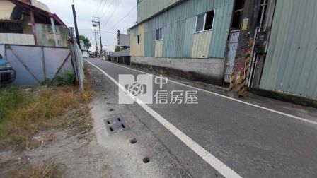 屏東土地-中正國中三角窗面寬農房屋室內格局與周邊環境