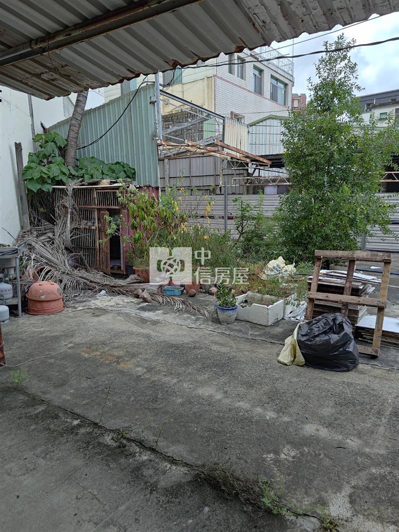 永康中正路大面寬金三角稀有建地房屋室內格局與周邊環境