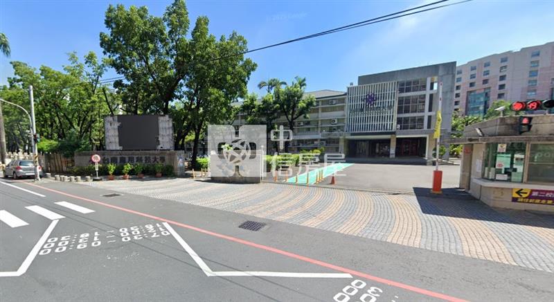 永康中正路大面寬金三角稀有建地房屋室內格局與周邊環境