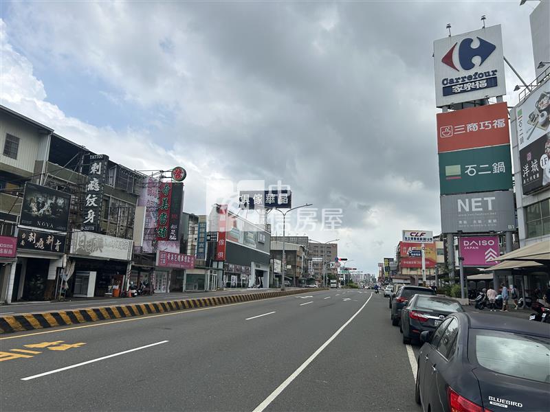 永康中正路大面寬金三角稀有建地房屋室內格局與周邊環境
