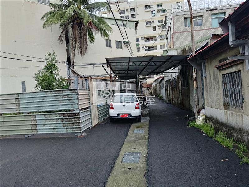 永康中正路大面寬金三角稀有建地房屋室內格局與周邊環境