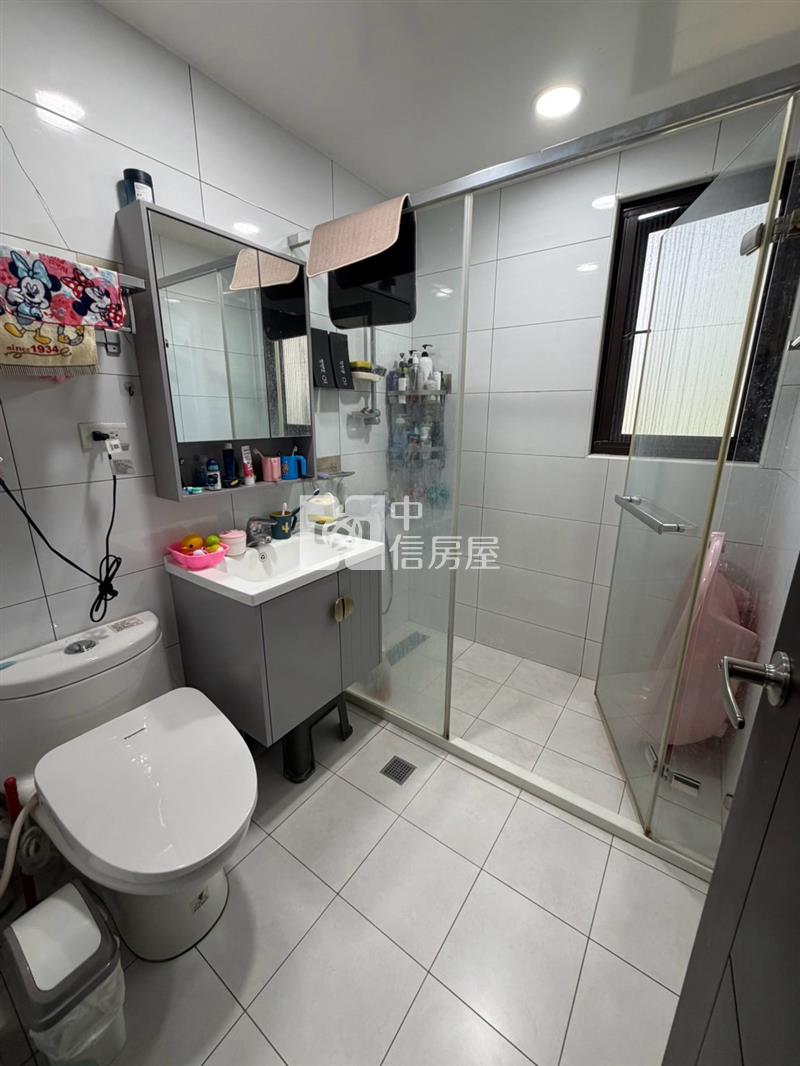 雲景景森-三房+坡平車位房屋室內格局與周邊環境