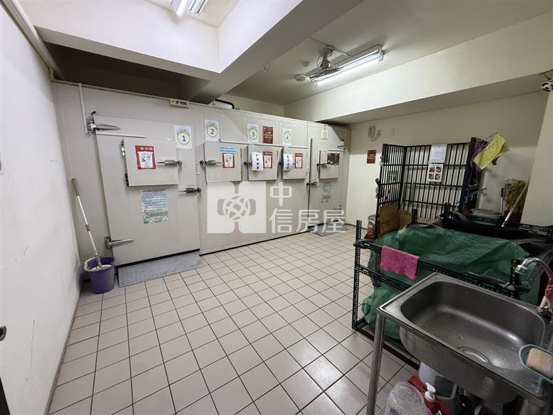 青埔A19典雅露臺三房+雙車位房屋室內格局與周邊環境