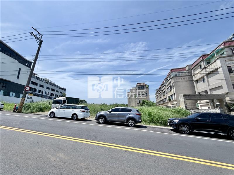 新光田特區旁|1193坪住二建地|15米路40米大面寬房屋室內格局與周邊環境