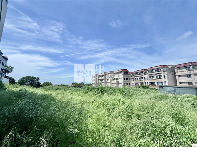 新光田特區旁|1193坪住二建地|15米路40米大面寬房屋室內格局與周邊環境
