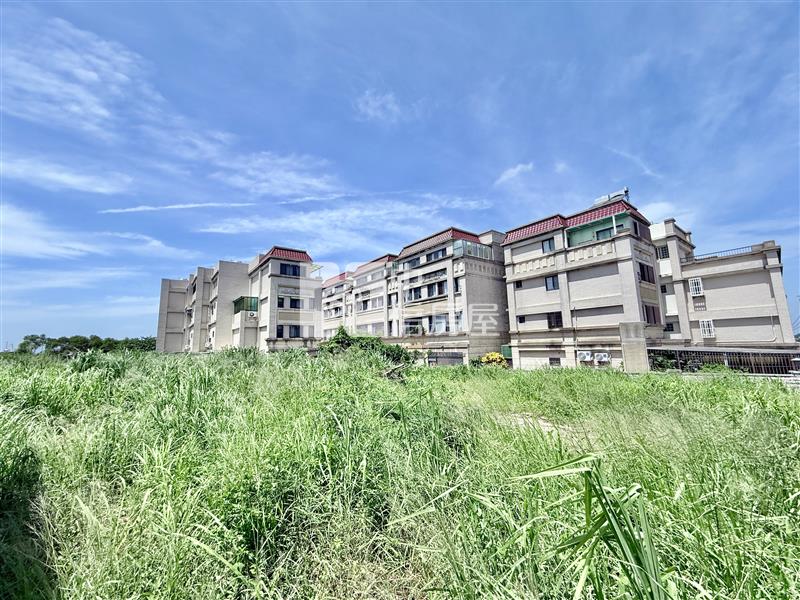 新光田特區旁|1193坪住二建地|15米路40米大面寬房屋室內格局與周邊環境
