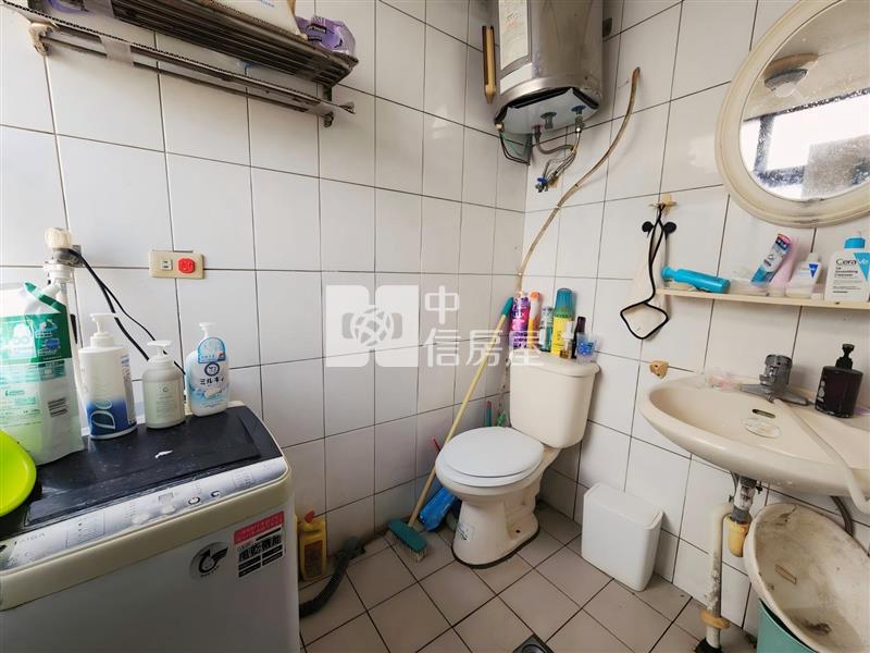 近A21捷運.SOGO商圈.交流道雙套房房屋室內格局與周邊環境