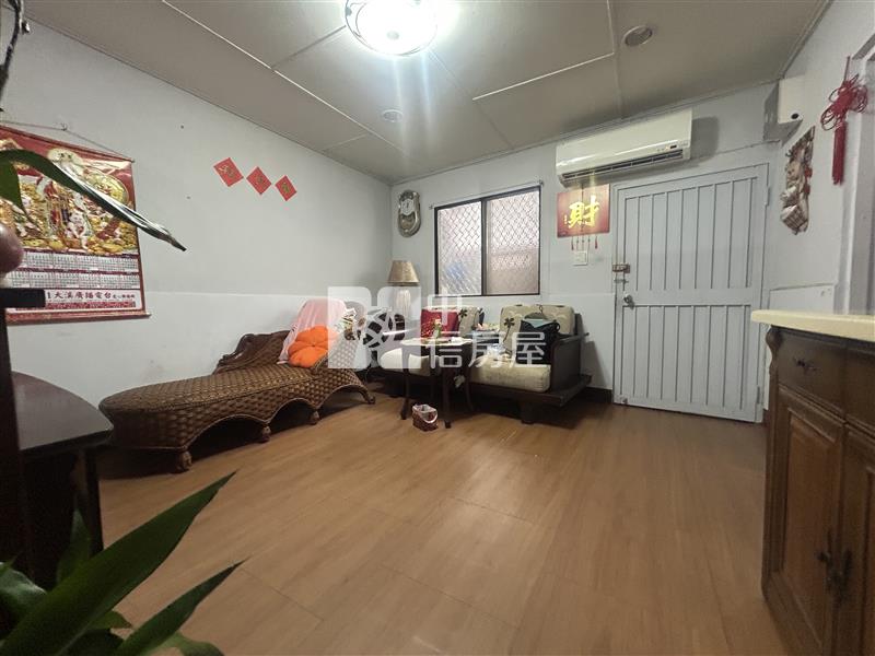 忠愛莊大面寬透天房屋室內格局與周邊環境