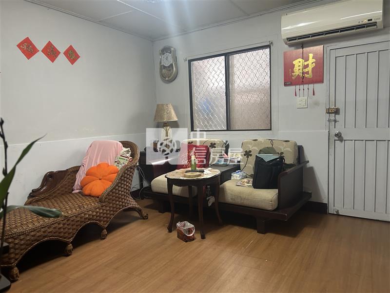 忠愛莊大面寬透天房屋室內格局與周邊環境