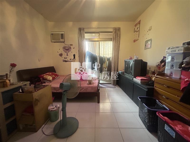 忠愛莊大面寬透天房屋室內格局與周邊環境