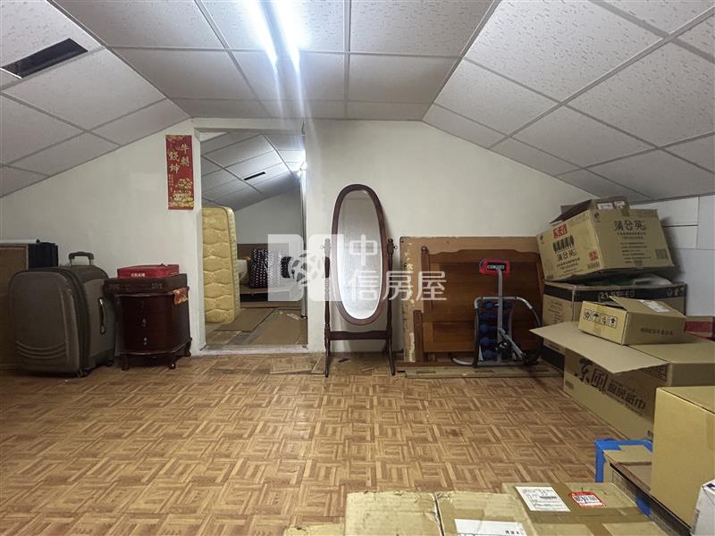 忠愛莊大面寬透天房屋室內格局與周邊環境