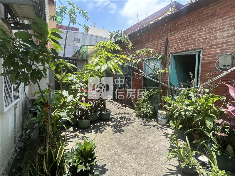 忠愛莊大面寬透天房屋室內格局與周邊環境