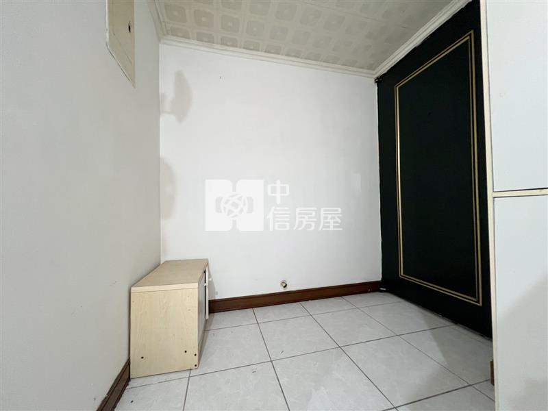 喜市山景3房+車位房屋室內格局與周邊環境