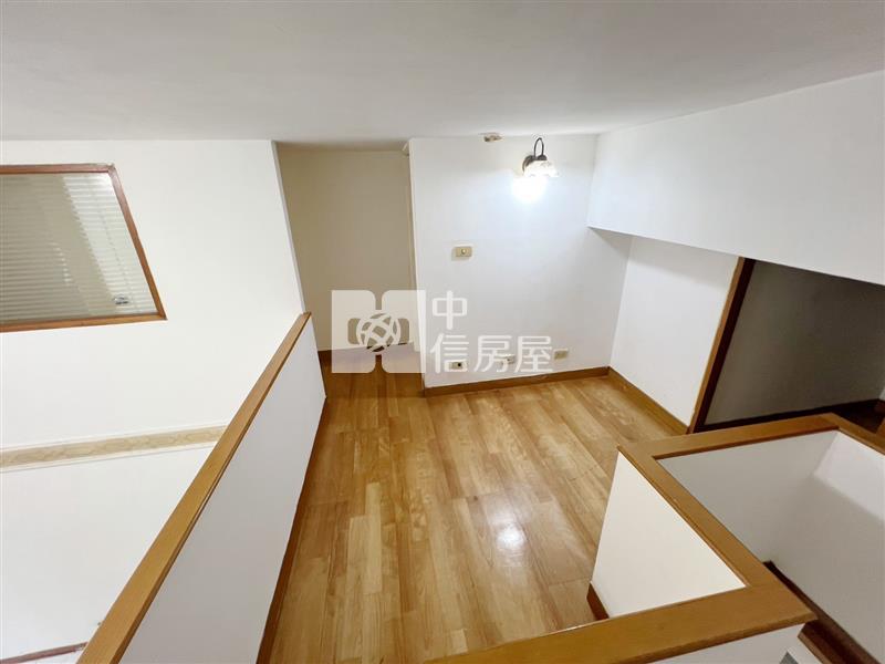 喜市山景3房+車位房屋室內格局與周邊環境
