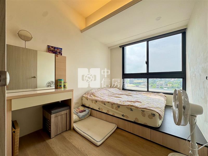 草屯澄玉高樓層三房附休旅車位房屋室內格局與周邊環境