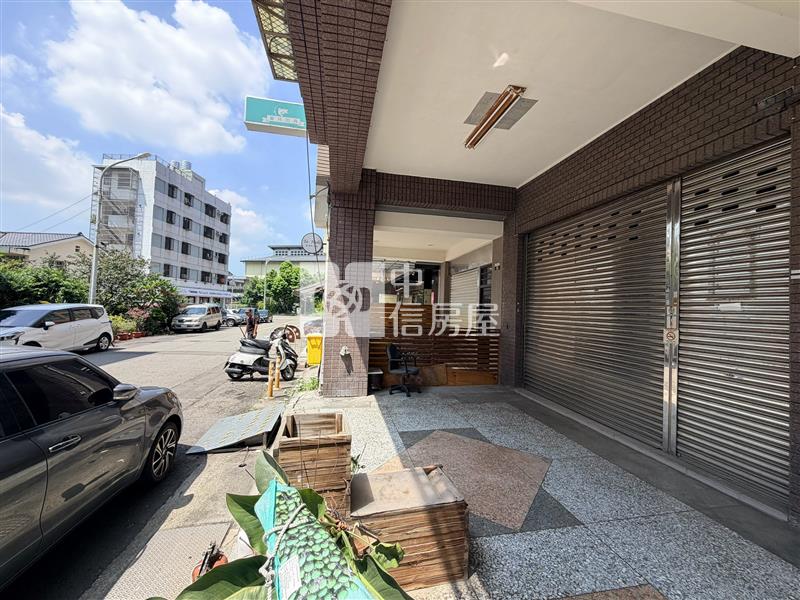 雙十國中黃金雙車店住房屋室內格局與周邊環境