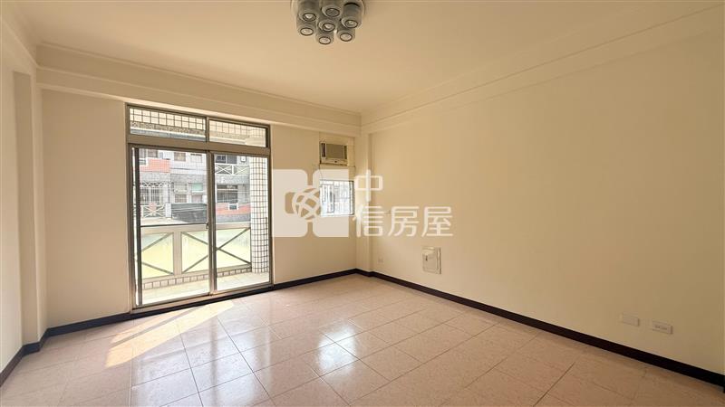 荷蘭風情別墅 ★影音空拍在中信嘉義玉山店房屋室內格局與周邊環境