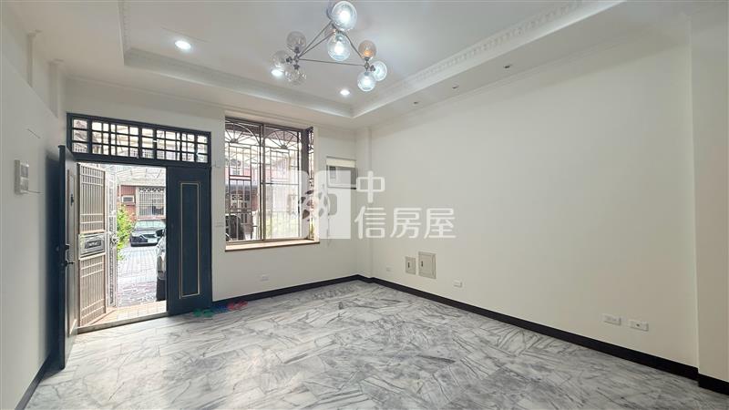 荷蘭風情別墅 ★影音空拍在中信嘉義玉山店房屋室內格局與周邊環境