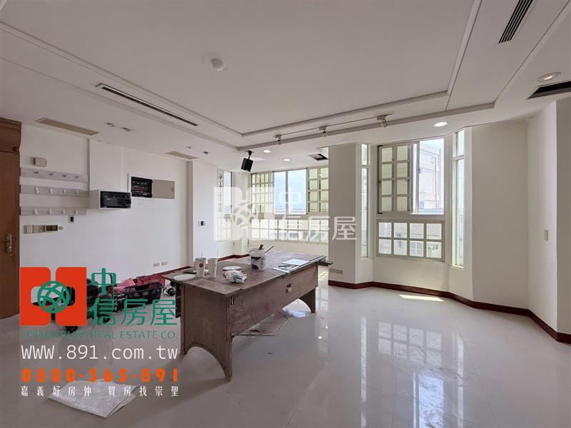 蟠龍名廈大坪數美三房房屋室內格局與周邊環境