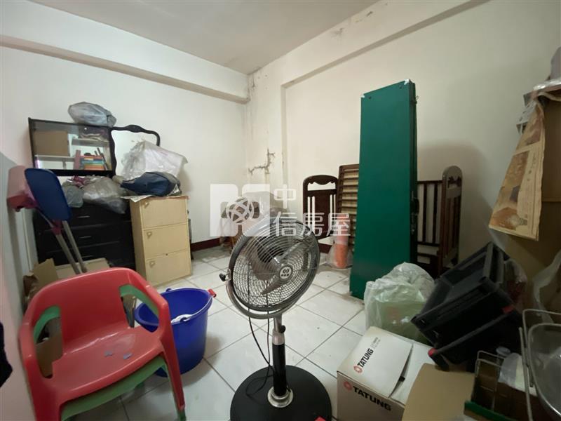 東區機能社區型別墅房屋室內格局與周邊環境