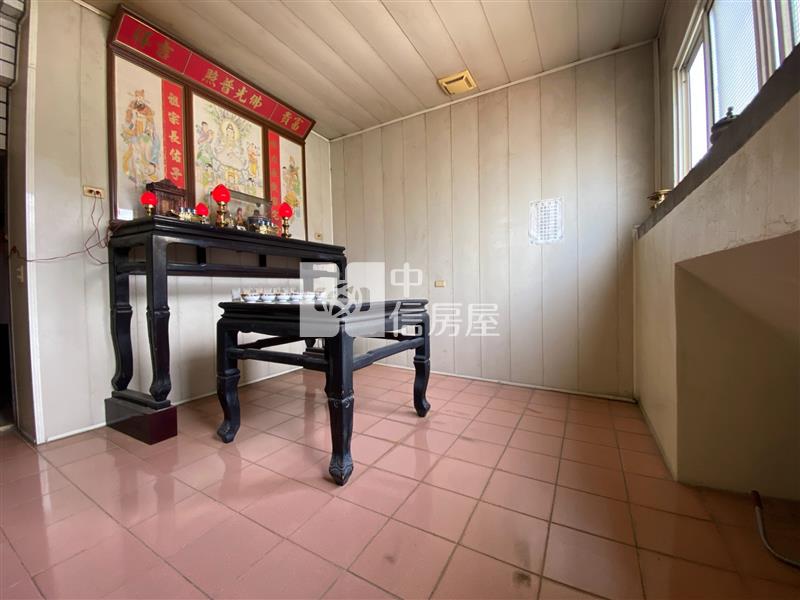 東區機能社區型別墅房屋室內格局與周邊環境
