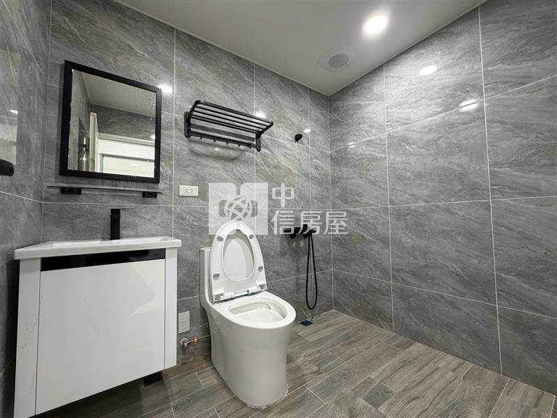 劉銘傳路裝潢美三房房屋室內格局與周邊環境
