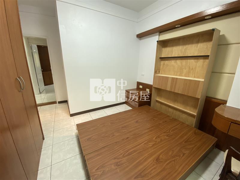 漂亮房屋室內格局與周邊環境