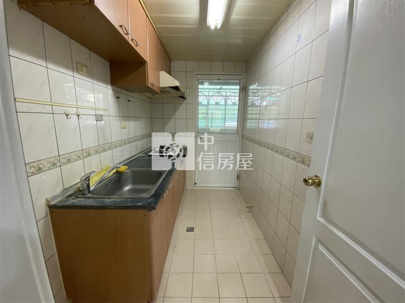 漂亮房屋室內格局與周邊環境