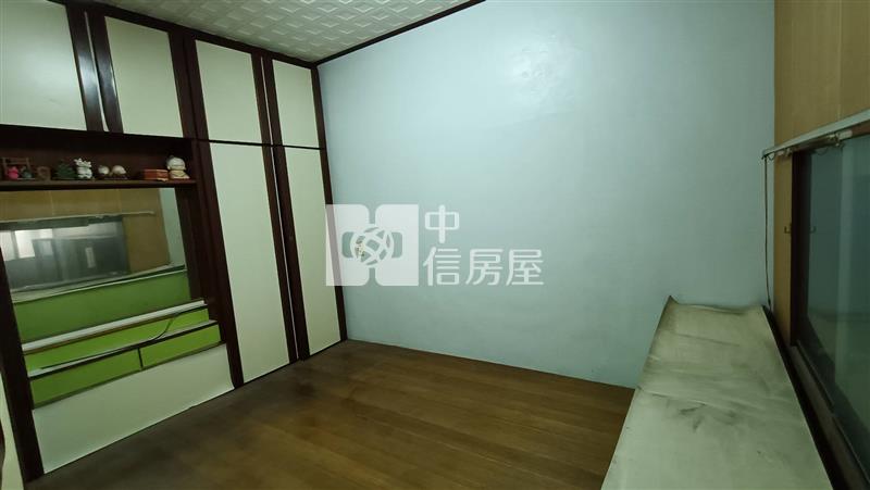 南華路透天店面房屋室內格局與周邊環境