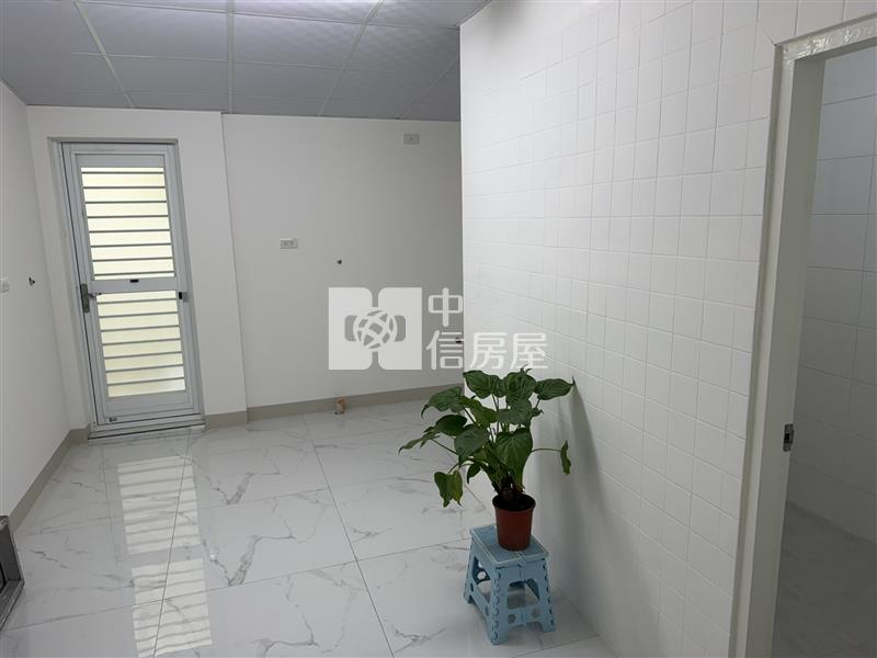 歸仁寶雅10米路整新透天房屋室內格局與周邊環境