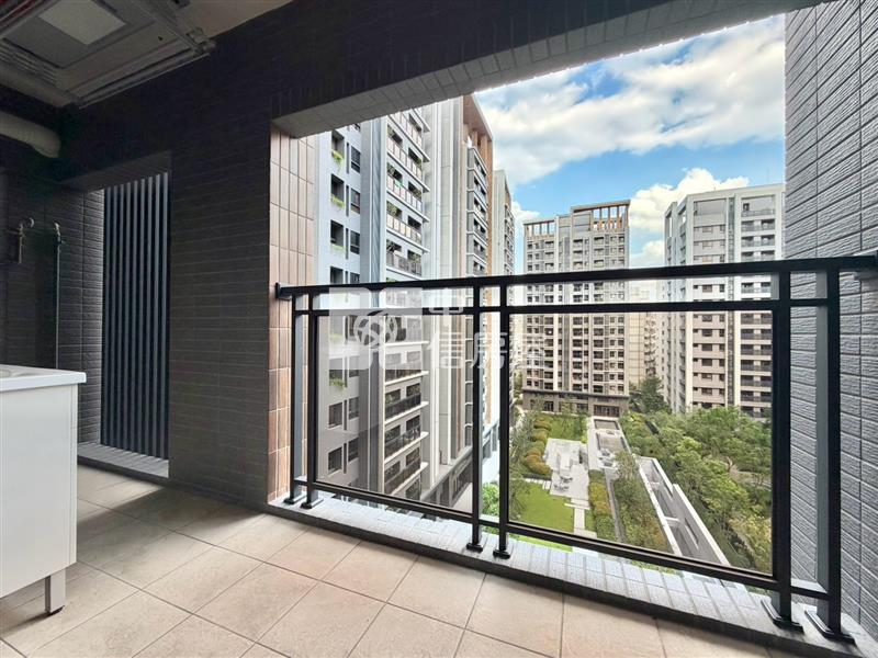 櫻花昕光之櫻面中庭兩房B2平車房屋室內格局與周邊環境