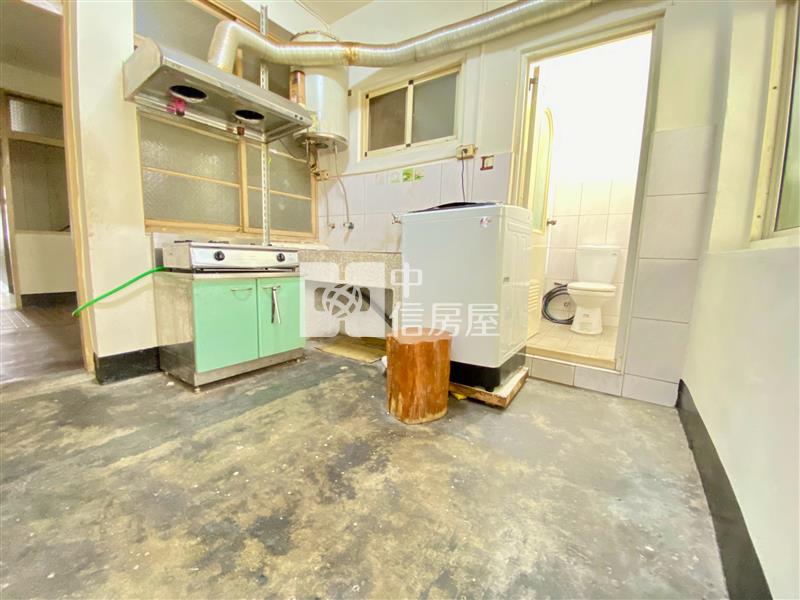正中正路大地坪收租探吉金透店房屋室內格局與周邊環境