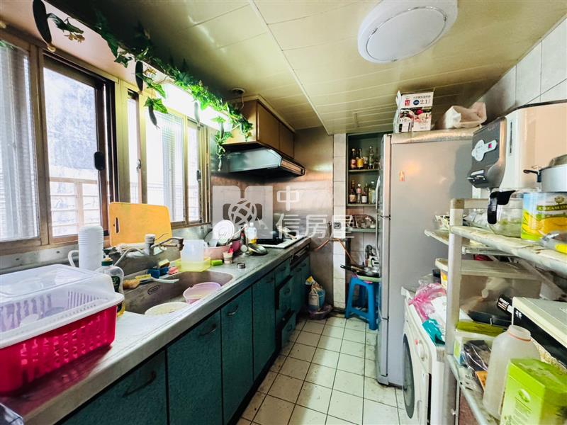 東信路電梯房屋室內格局與周邊環境