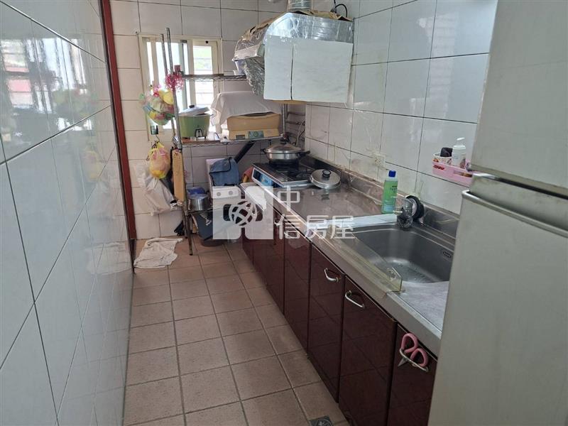 溫馨公寓三房法院商圈房屋室內格局與周邊環境