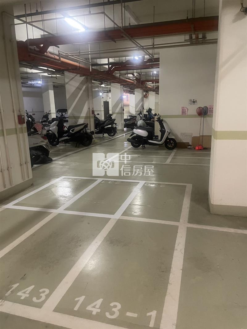 逢甲12期順天部落格平車精裝戶房屋室內格局與周邊環境