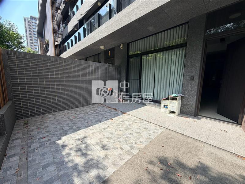 南屯富人區單元二臨路電梯豪墅房屋室內格局與周邊環境