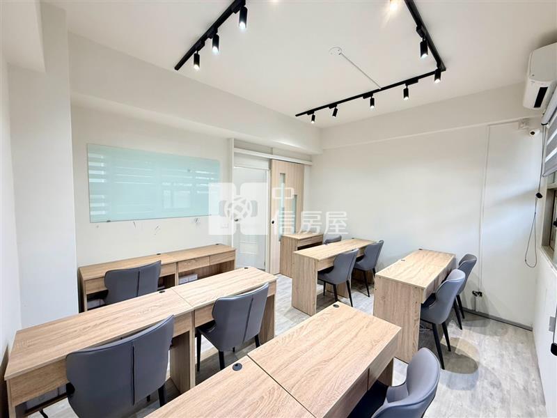 (富貴春)逢甲免整理黃金樓店房屋室內格局與周邊環境