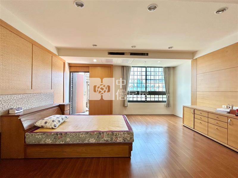 近仁德公所△窗電梯雙店住房屋室內格局與周邊環境