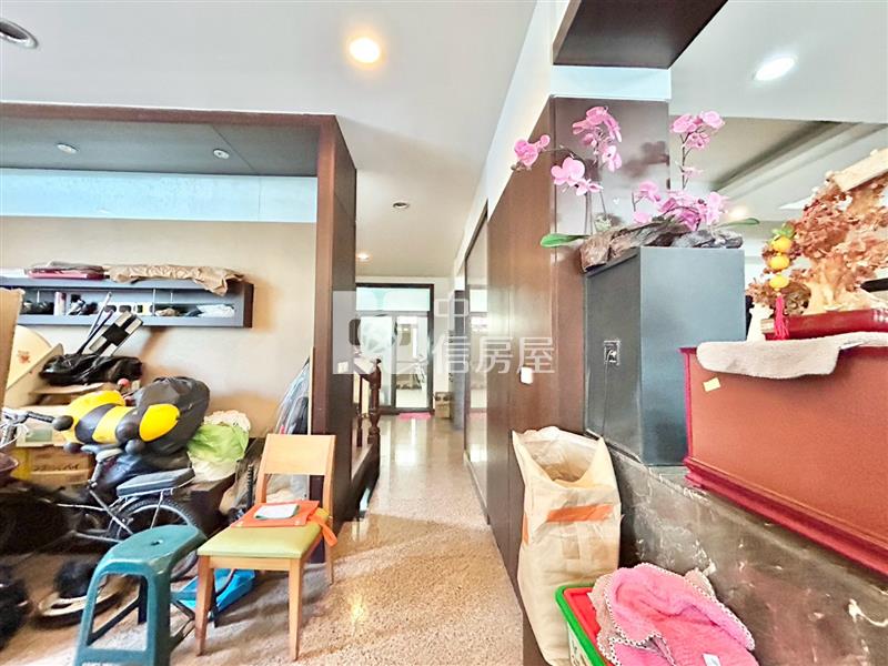 近仁德公所△窗電梯雙店住房屋室內格局與周邊環境