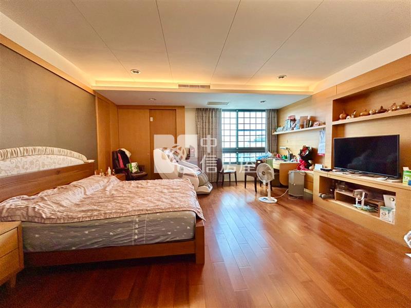 近仁德公所△窗電梯雙店住房屋室內格局與周邊環境