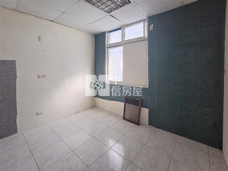 藝文中心旁大地坪透天房屋室內格局與周邊環境
