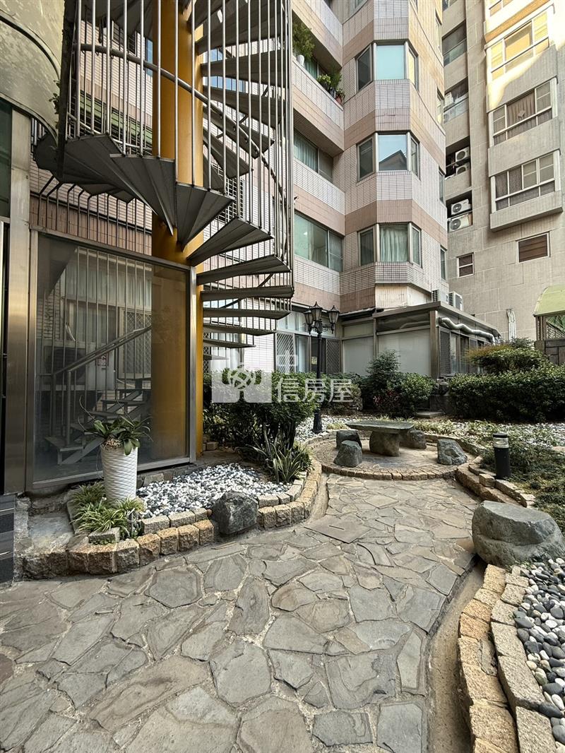 興進綠園道3面採光大坪數美宅房屋室內格局與周邊環境
