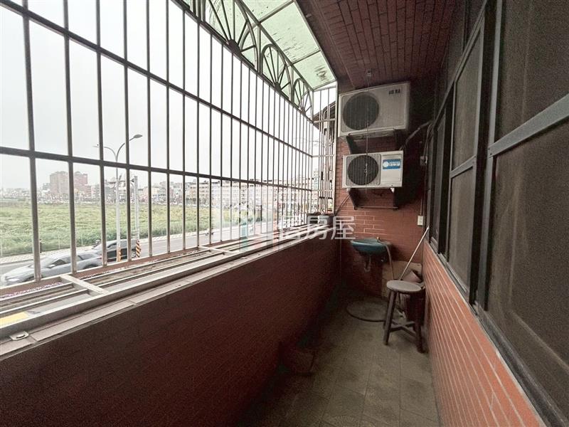 【豐禾】中壢體育園區第一排黃金招財透店房屋室內格局與周邊環境