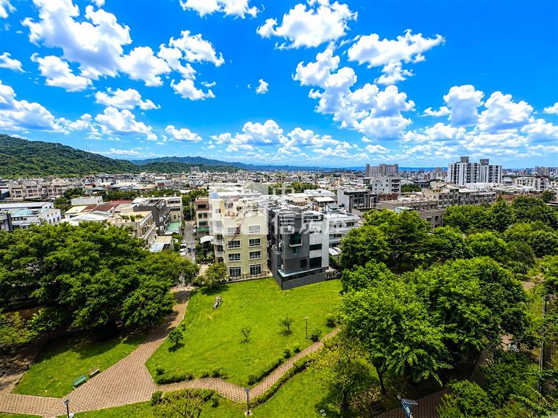 幸運7。南向山景大邸房屋室內格局與周邊環境