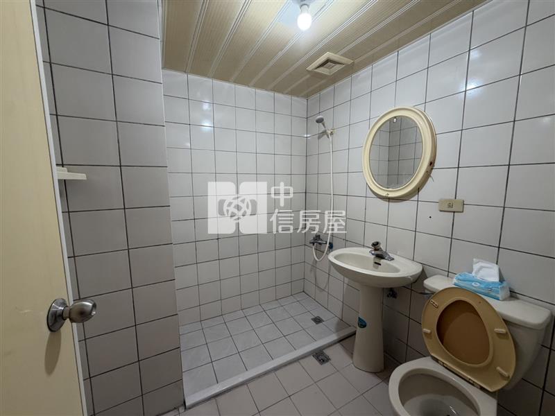 龍岡忠貞商圈名翔華城大三房-4樓