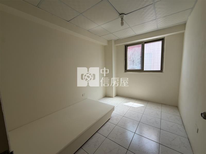 龍岡忠貞商圈名翔華城大三房-6樓房屋室內格局與周邊環境