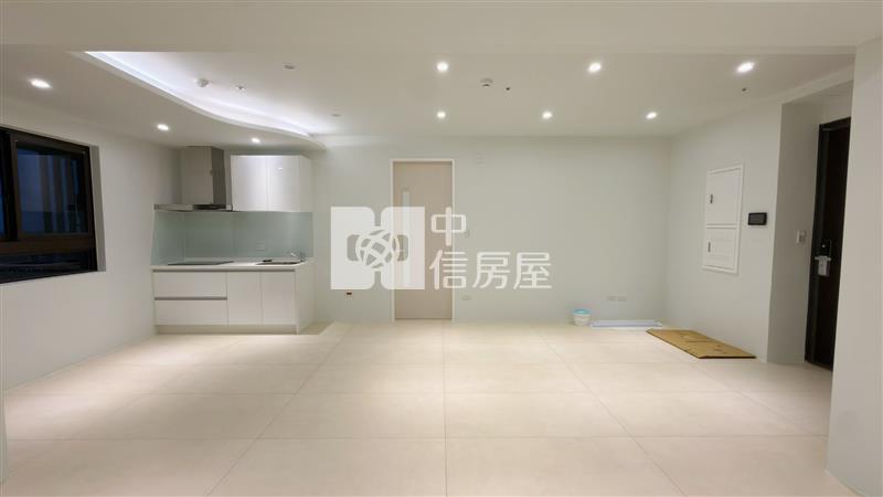 A18站前亞昕喜徠登裝潢3改2房車房屋室內格局與周邊環境