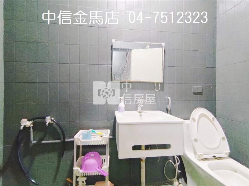 東區大地坪車庫透天房屋室內格局與周邊環境