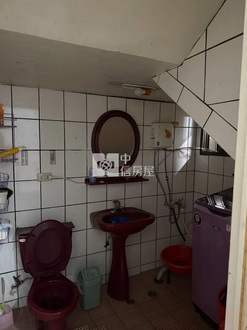 麥當勞(M)旁大地坪透店房屋室內格局與周邊環境