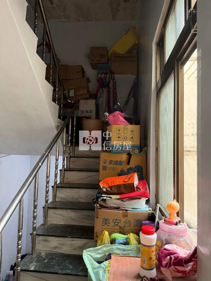 麥當勞(M)旁大地坪透店房屋室內格局與周邊環境